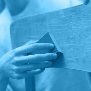 RESTAURO E DECORAZIONE MOBILI